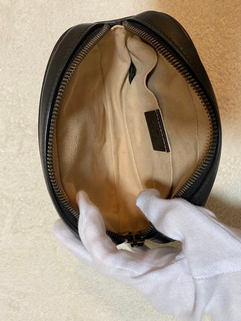 Gucci GGモーメントベルトバック