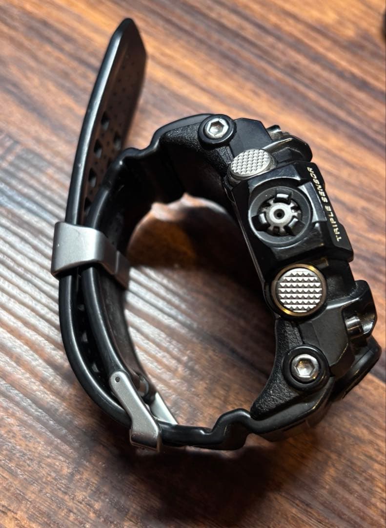 カシオGーSHOCKマッドマスターGWGー1000 電波ソーラー