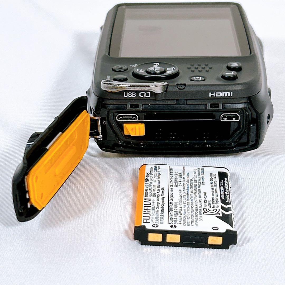 【美品】 FUJIfILm コンパクトデジタルカメラ 防水カメラ XP140