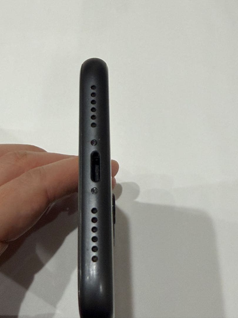 iPhone11 64GB ブラック　本体　SIMフリー