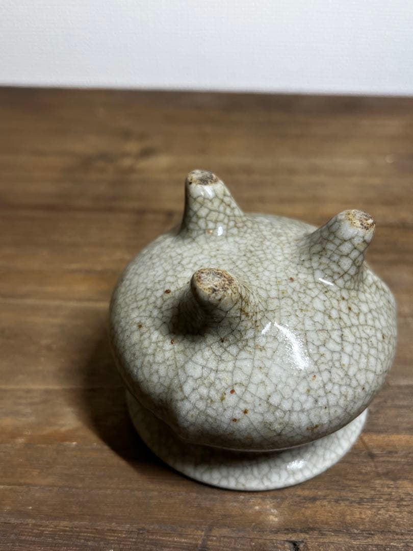 明時代　哥窯　三足香炉　明