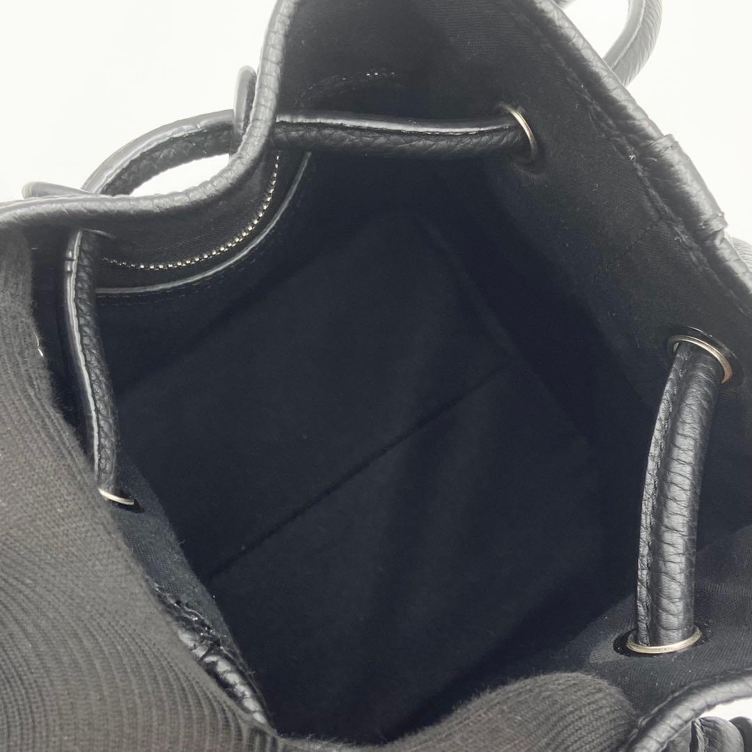 極美品　VASIC BOND MINI ハンドバッグ　巾着　レザー　ブラック