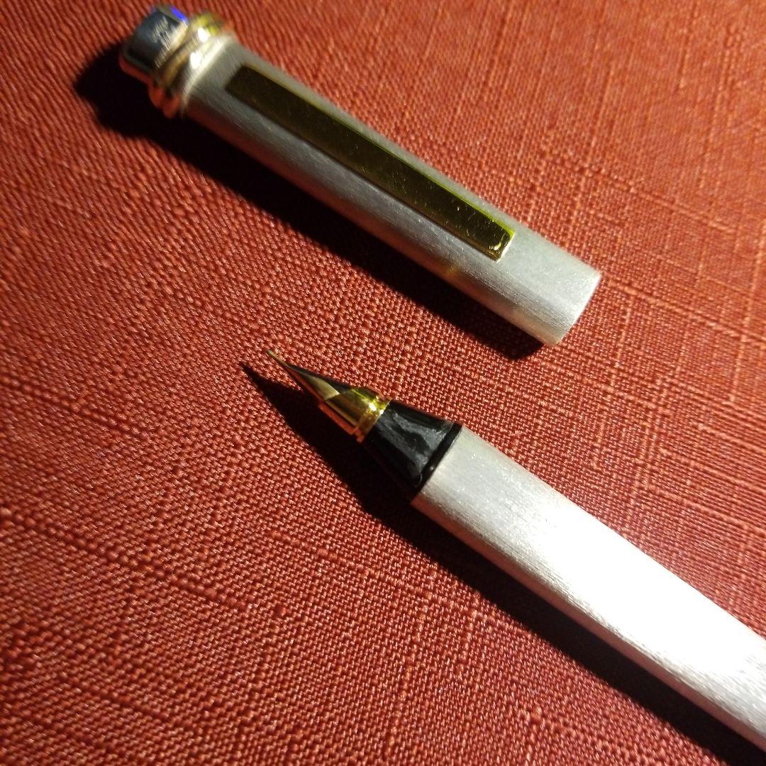 カルティエ　万年筆
