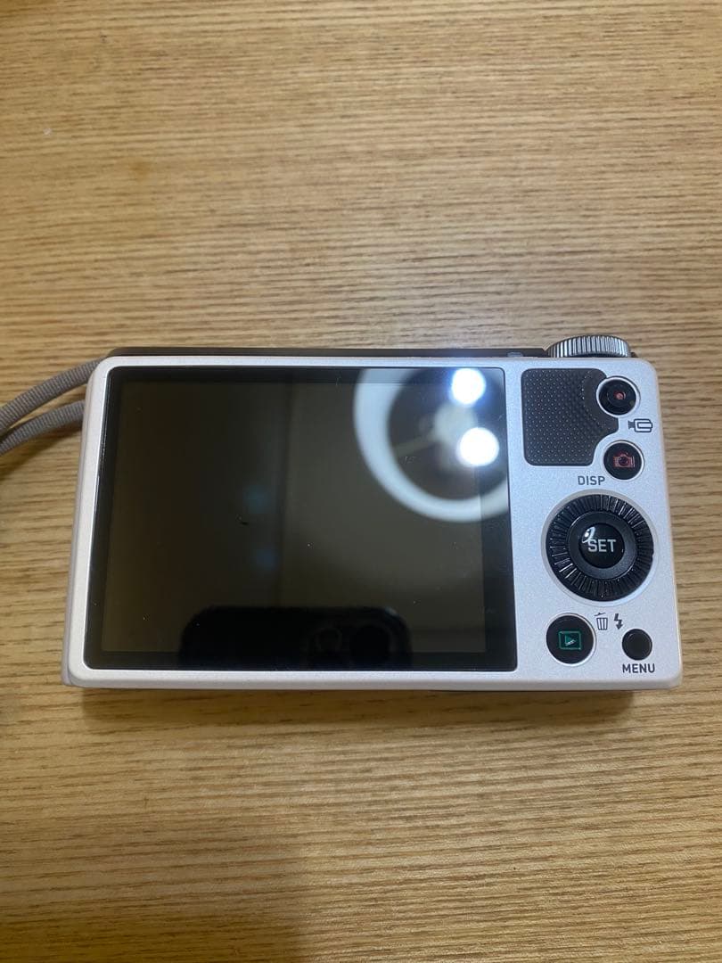 CASIO EXILIM ホワイト デジタルカメラ