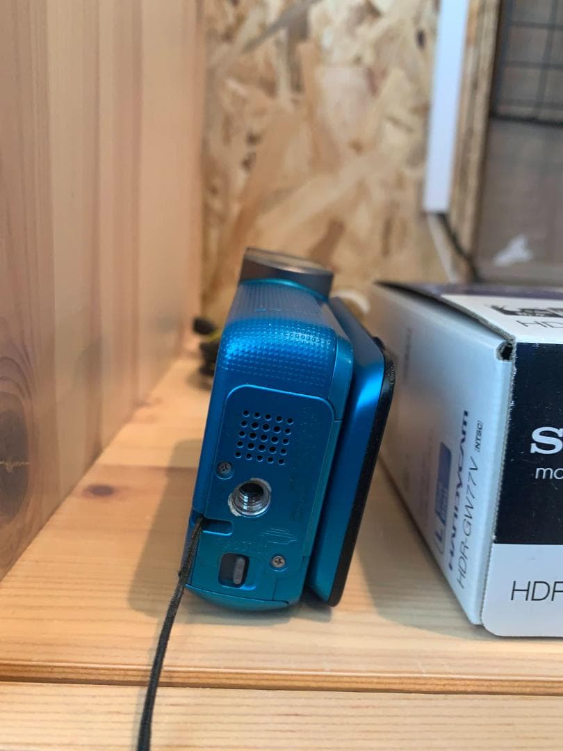 SONY HDR-GW77V ビデオカメラ 本体　中古