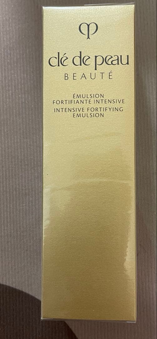 新品未開封　資生堂　クレドポーボーテ エマルションアンタンシヴn 125ml
