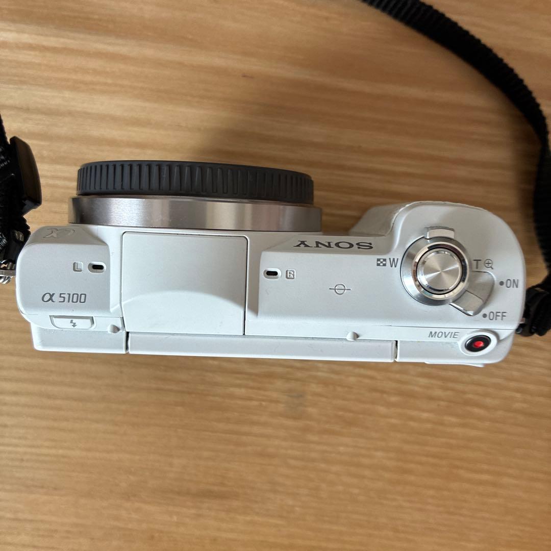 SONY α5100 ミラーレス一眼 本体と付属品
