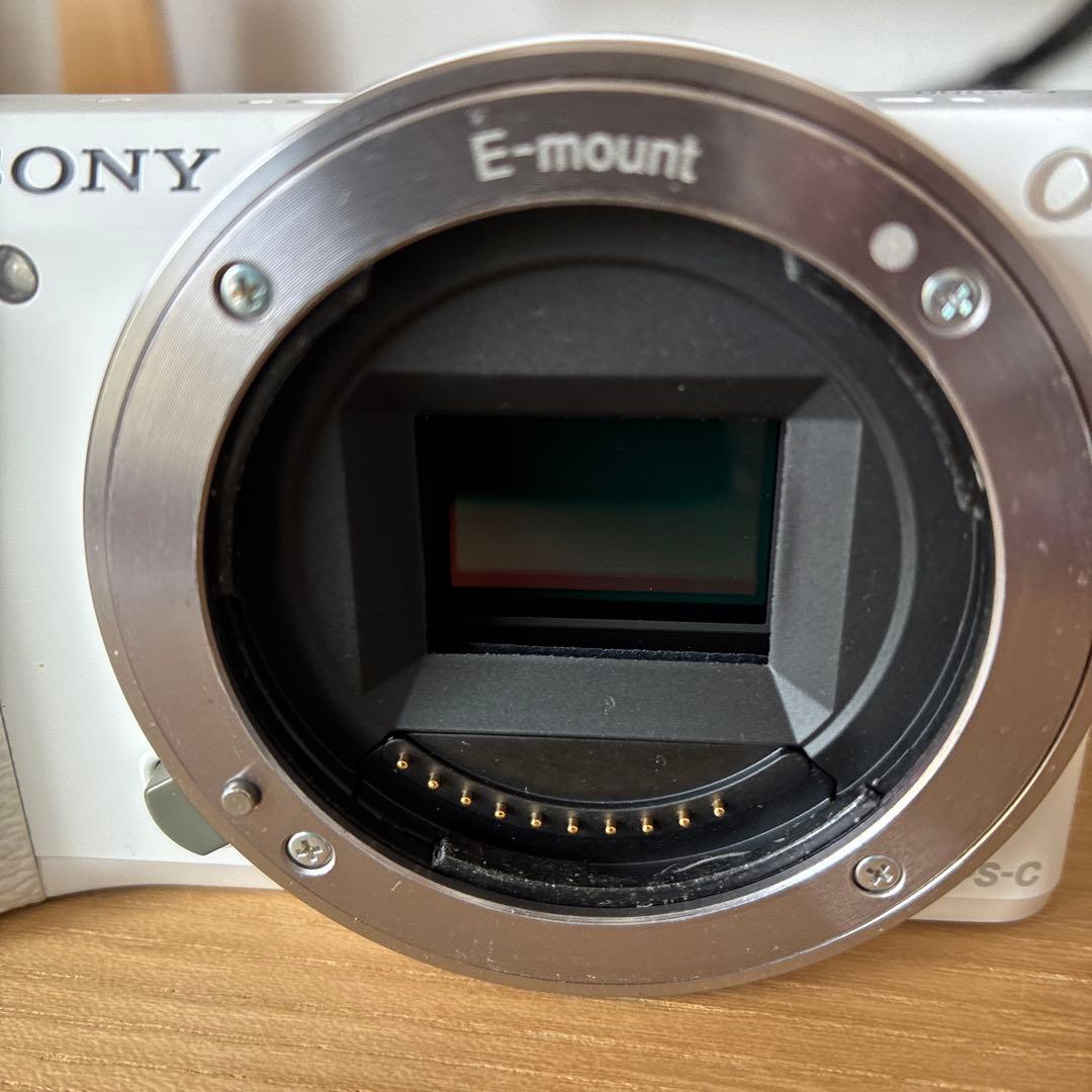 SONY α5100 ミラーレス一眼 本体と付属品
