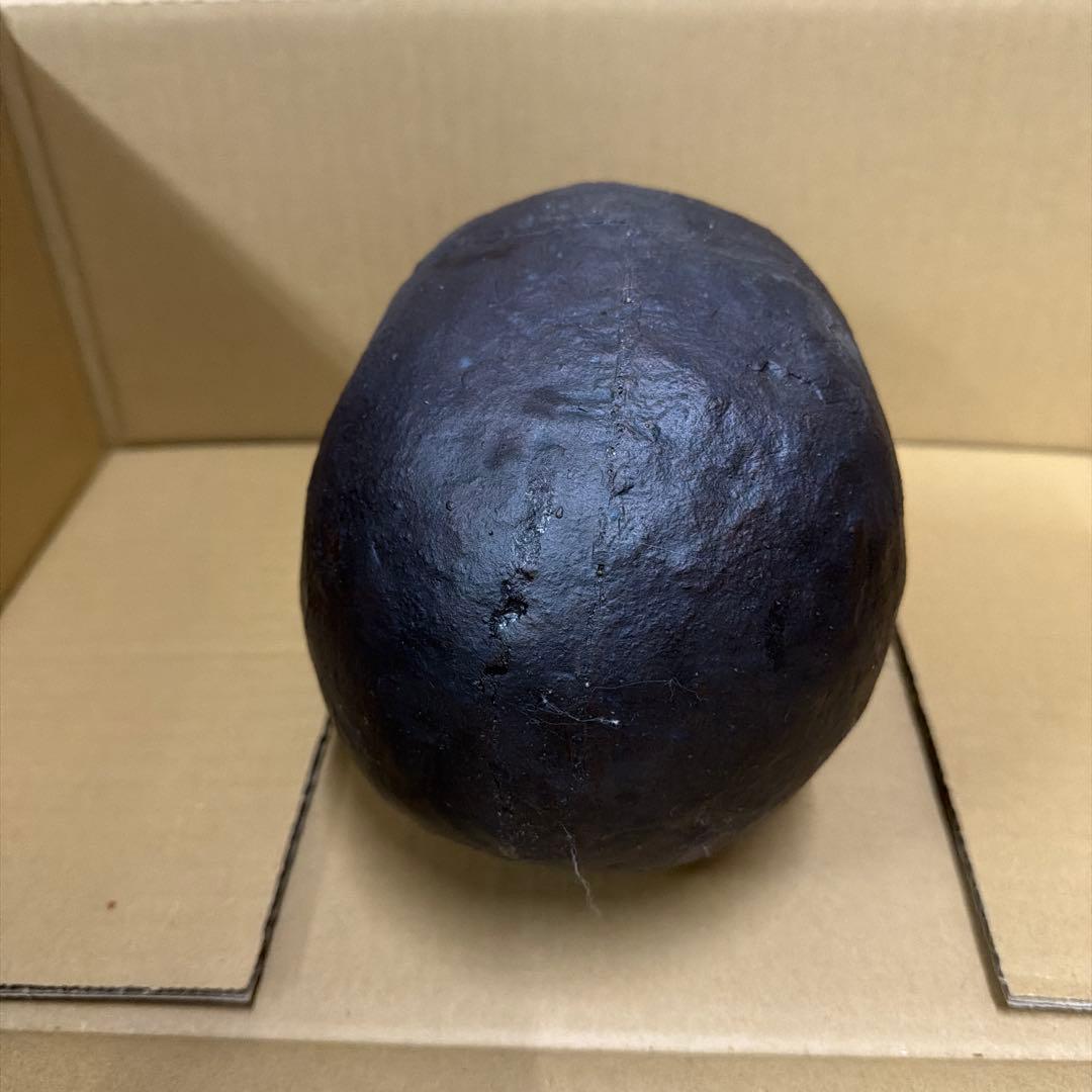 ダークブラウンの頭蓋骨置物　陶器