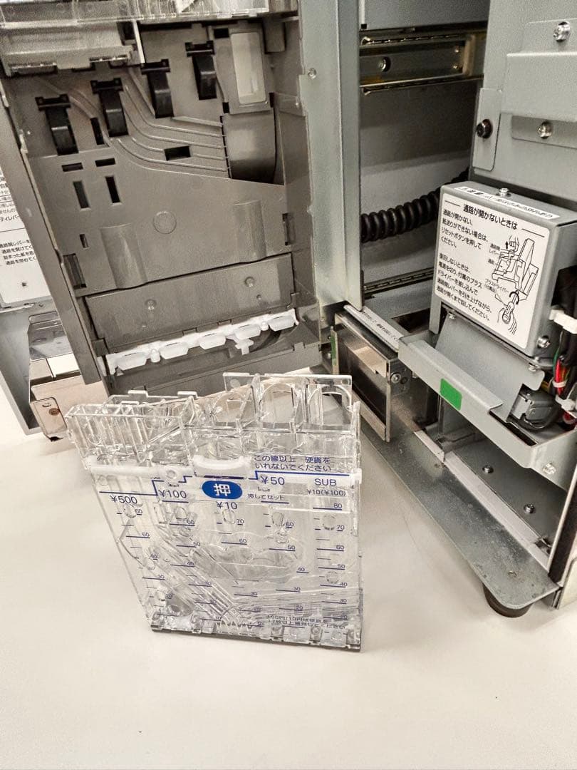 券売機・GLORY・VT-S20・送料無料•新紙幣新硬貨対応品・領収書可