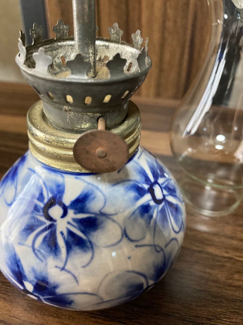 [骨董品] 青い花模様のオイルランプ　ヴィンテージ ランプ　陶器×ガラス