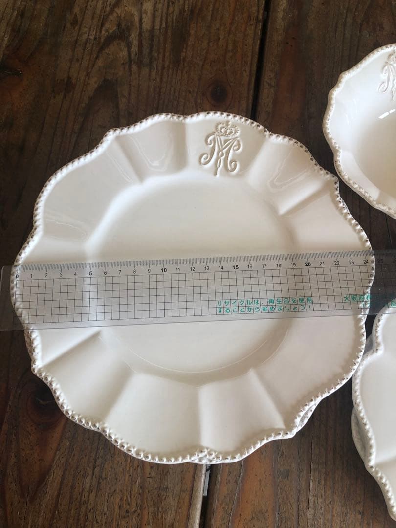 お値下げ　ディスプレイ　お皿2枚（大）お皿2枚（中）ボウル2枚　オシャレ