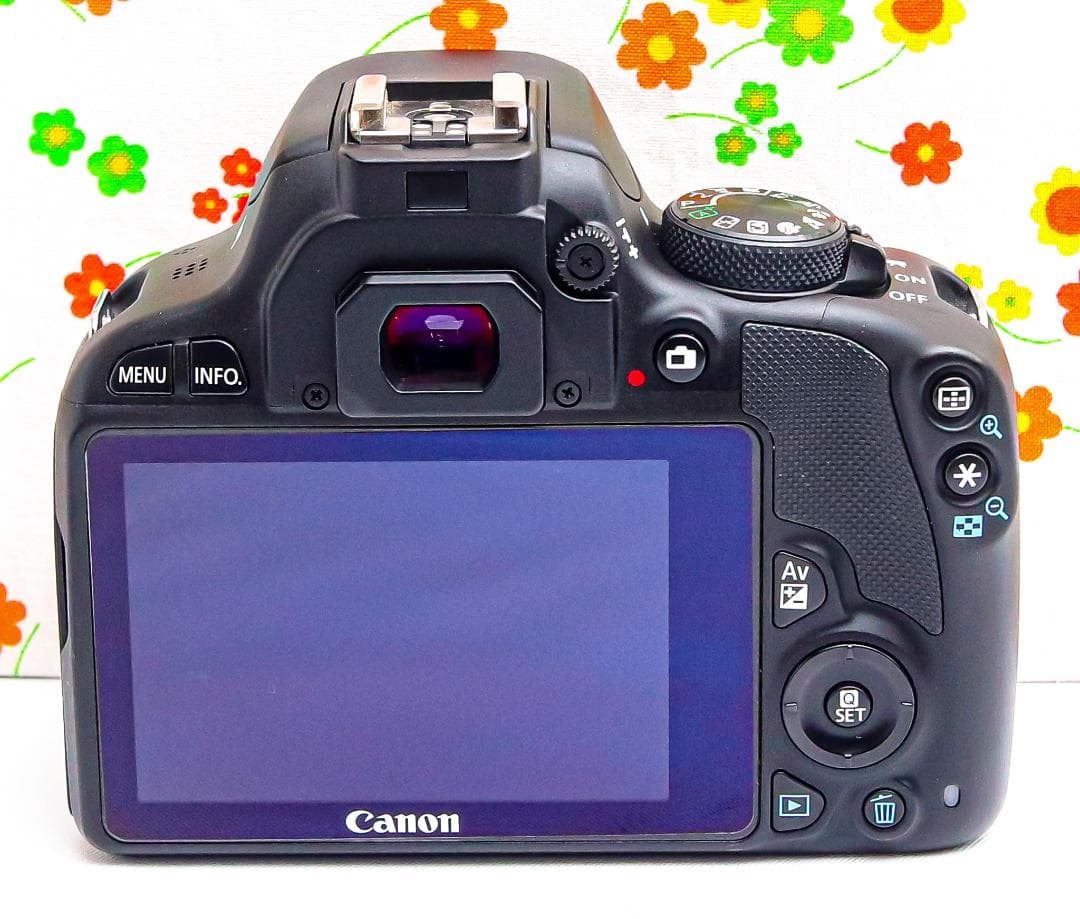 Canon EOS Kiss X7☆スマホ転送☆超小型☆間違いない一眼レフ