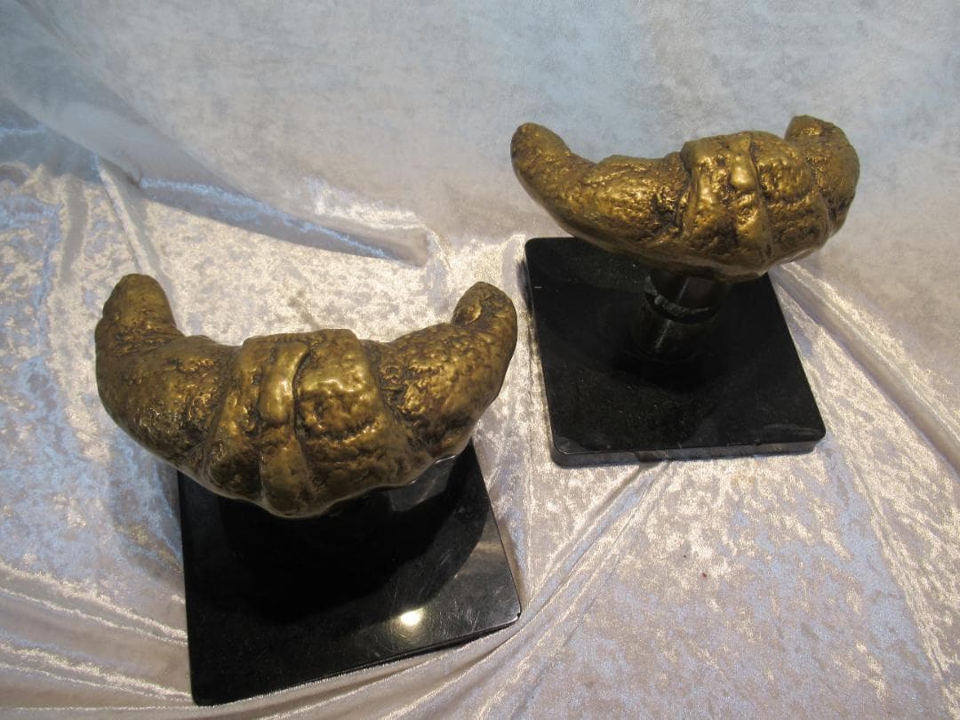 ドアノブ　作家物　真鍮　クロワッサン型　2個セット