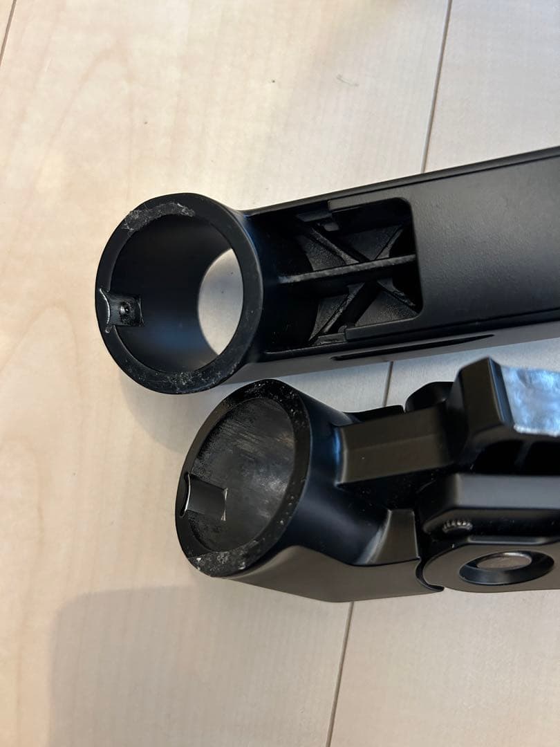 Amazonベーシック モニターアーム