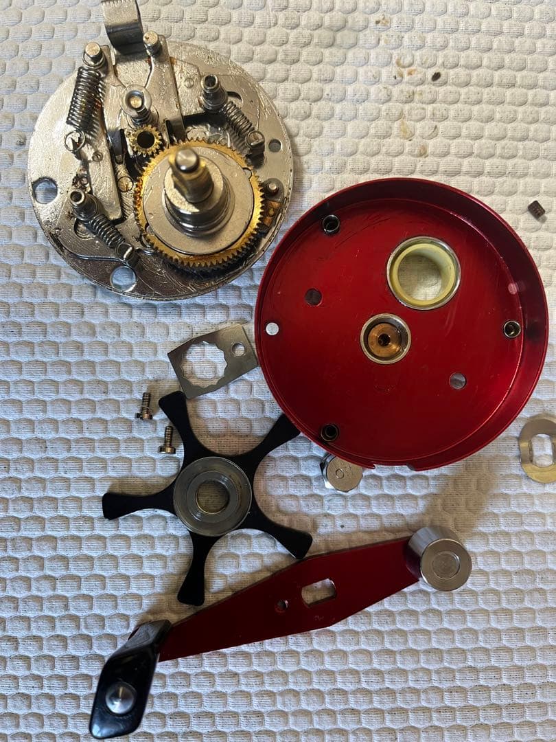 ABU アンバサダー7000 オールド