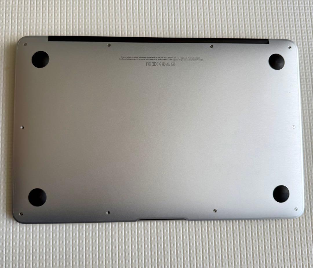 MacBook本体 MacBook Air Early 2014 i5 4GB 11-inch