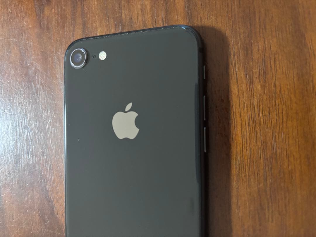 【美品】Apple iPhone 8 スペースグレー 本体【バッテリー100%】