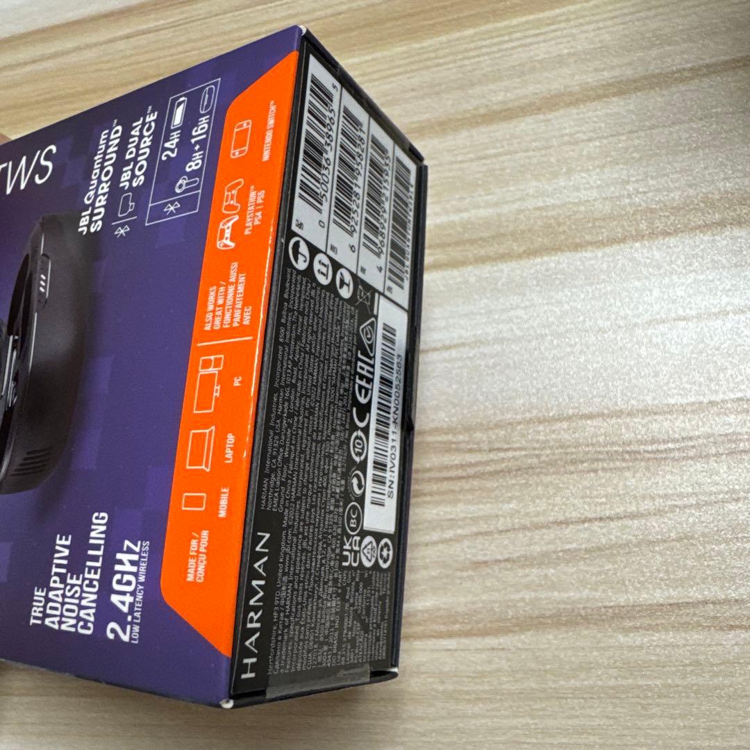 新品未開封 JBL Quantum TWS BLKワイヤレスイヤフォン