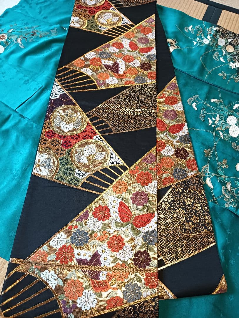 振袖フルセット エメラルドグリーン に金彩花蝶　丈164 裄64.5