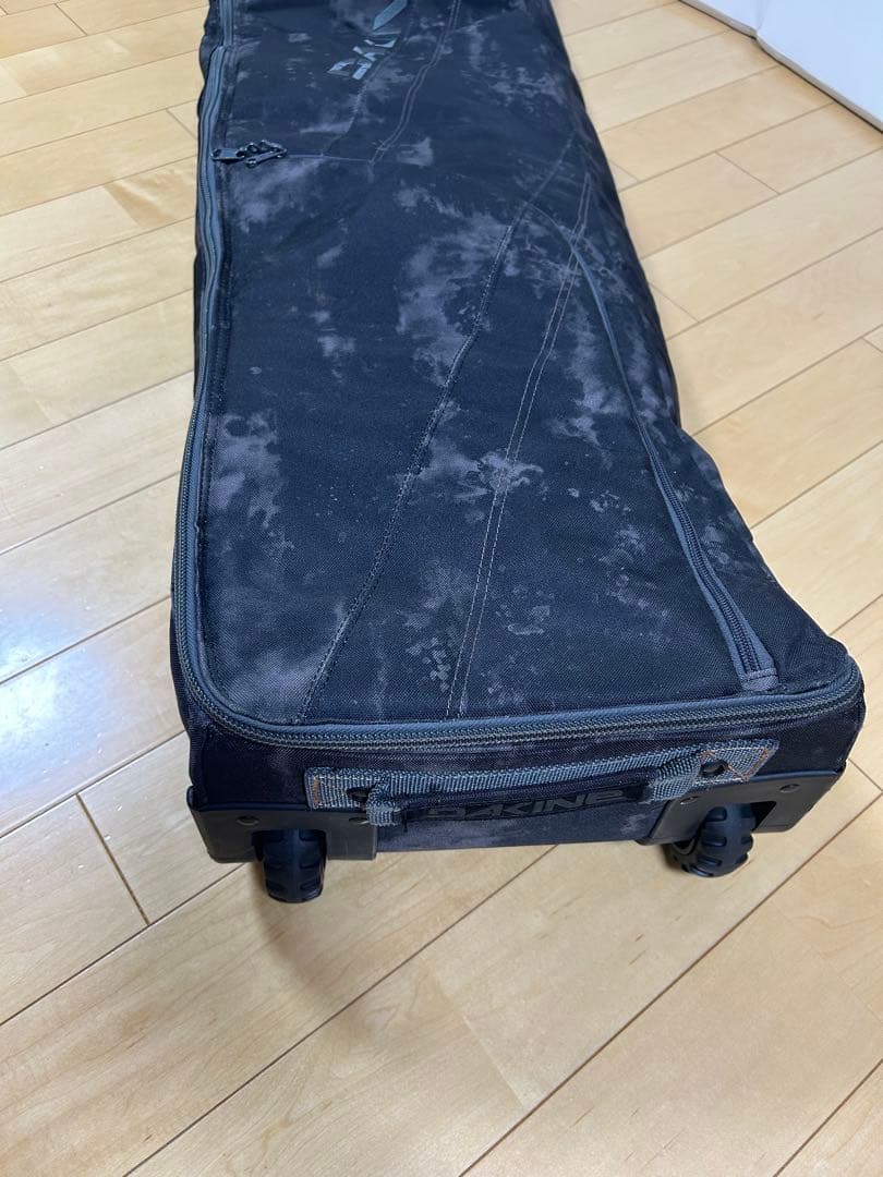 DAKINE カモフラ　迷彩　スノーボード　160cm キャリー付き　極美品