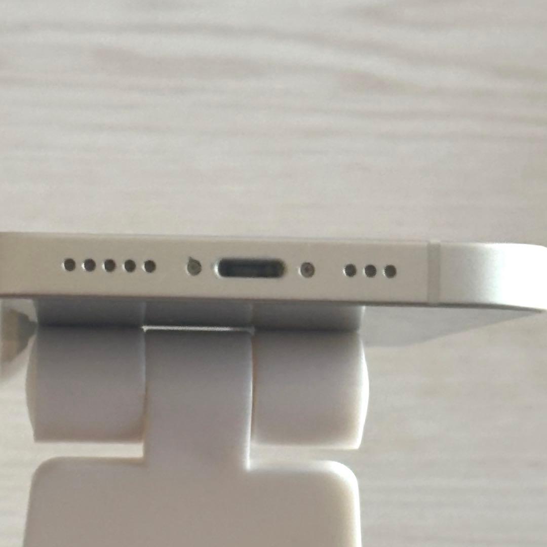 Apple iPhone 13 スターライト