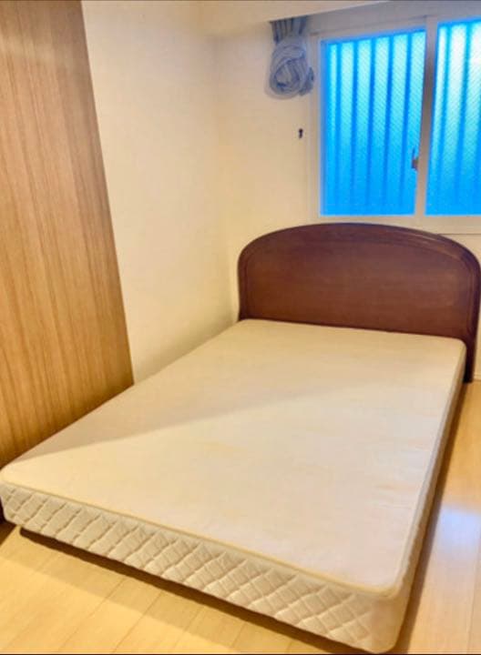 ダブルベッド　※ダブルクッション仕様