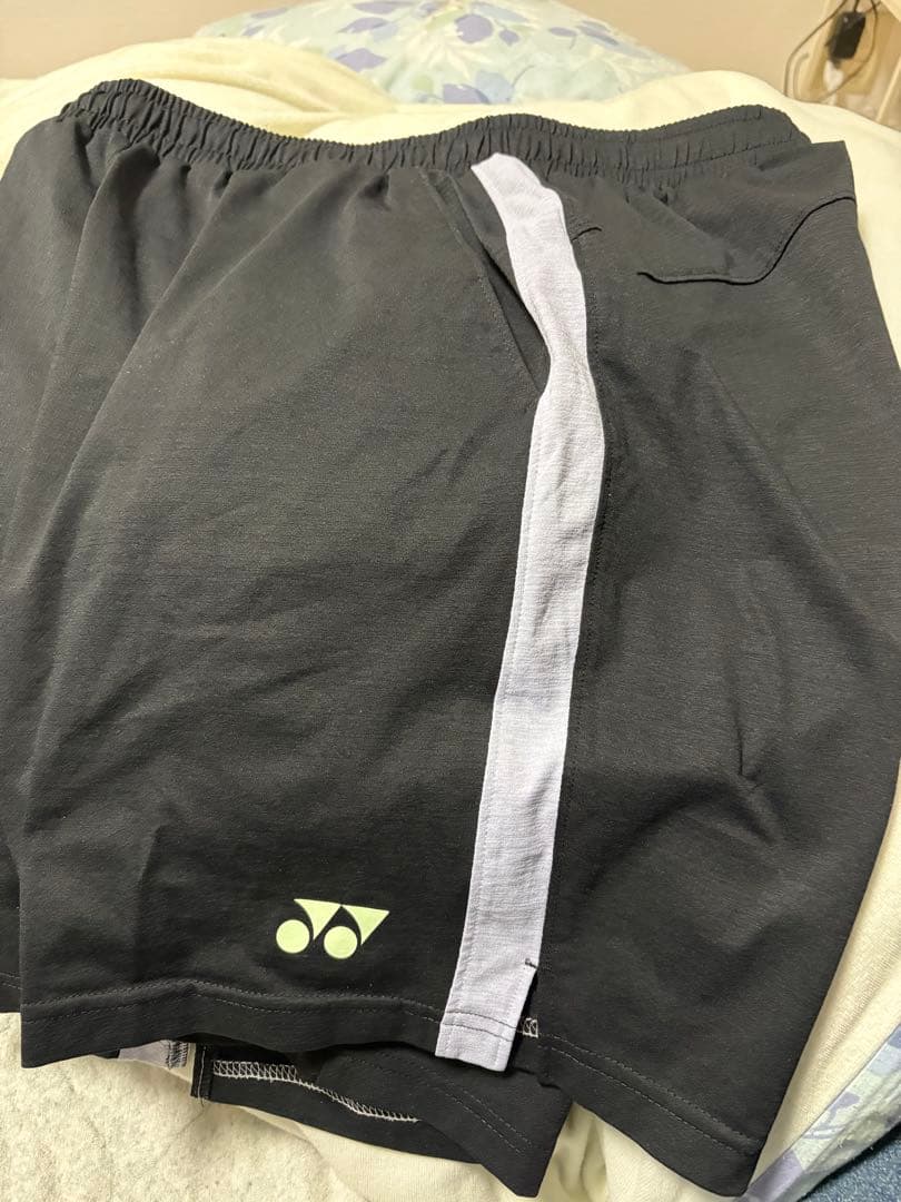 バドミントン　ハーフパンツXL