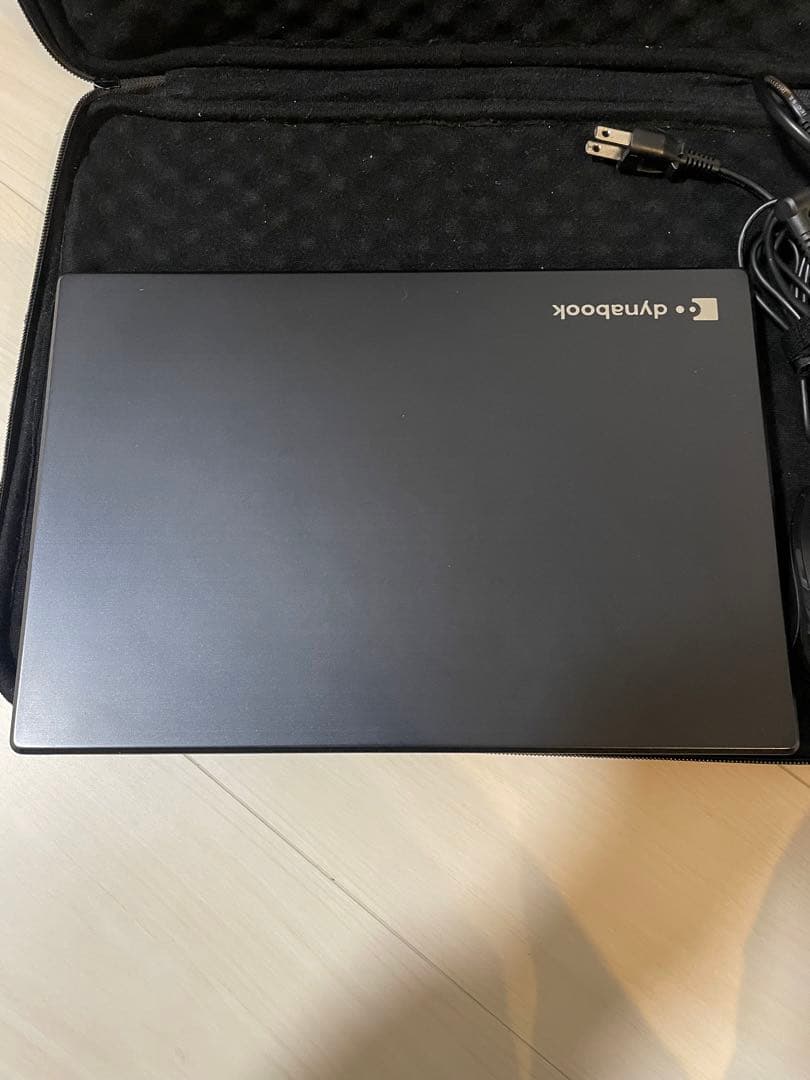 Dynabook GX83 ACアダプター、Bluetoothマウス、ケース付き