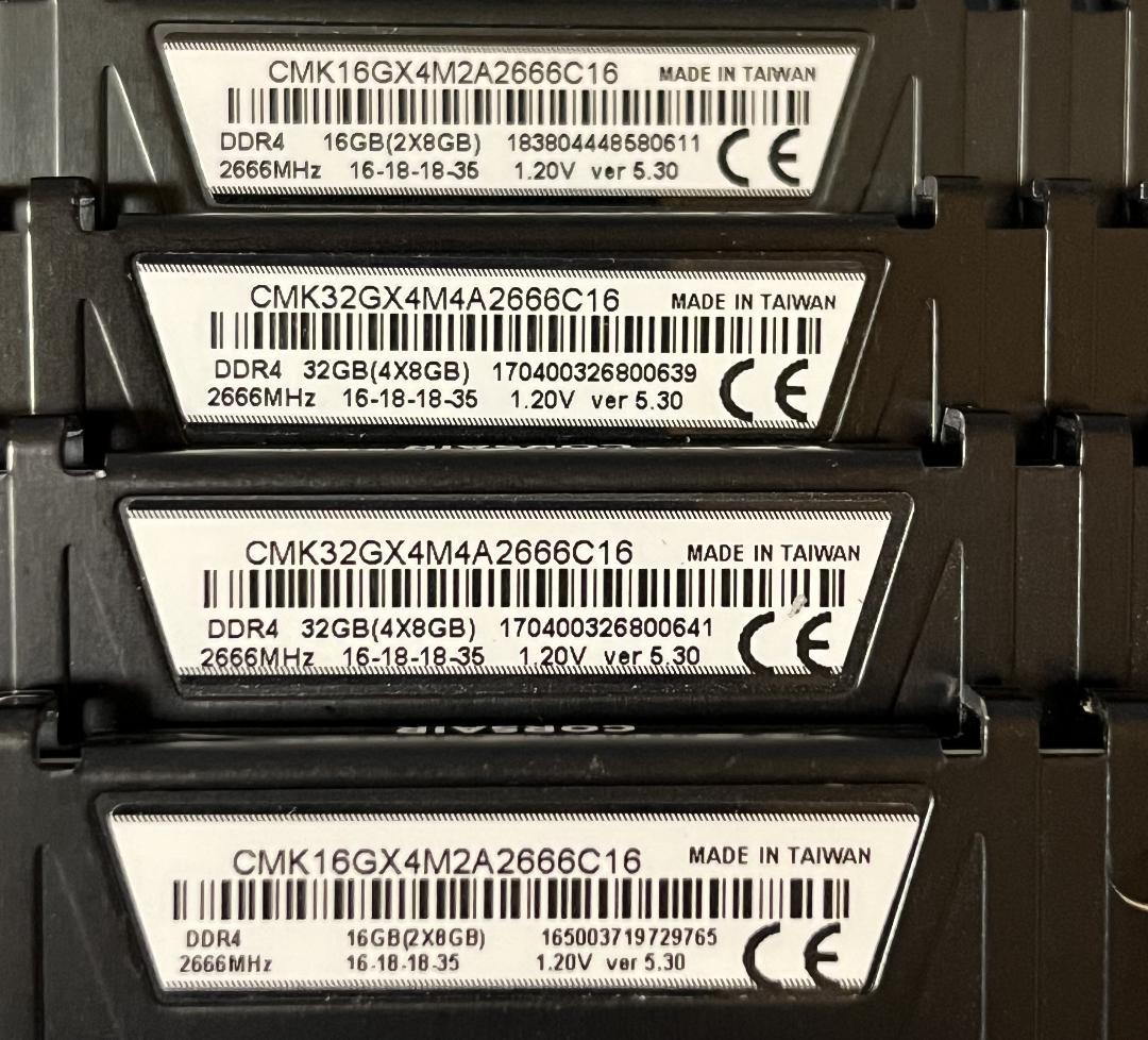 【中古品】Vengeance 32GB(8GBx4枚) DDR4 2666MHz