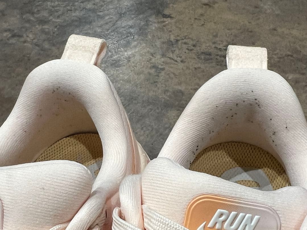 NIKE ズーム　ボメロ18 レディース　マラソン