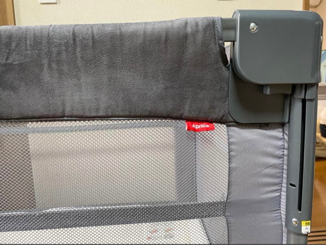 アップリカ　ココネルエアープラス　AB ベビーベッド　グレー