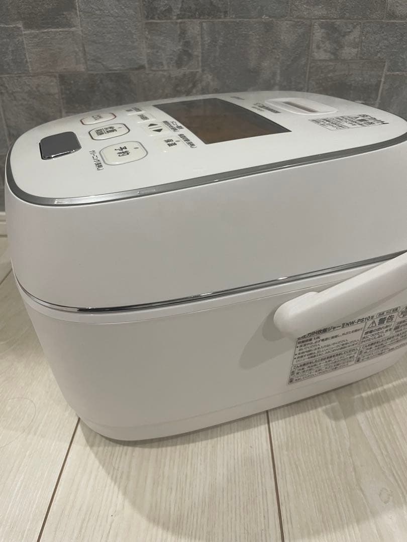 ZOJIRUSHI 圧力IH炊飯器 NW-PS10型　5.5合　炎舞炊き