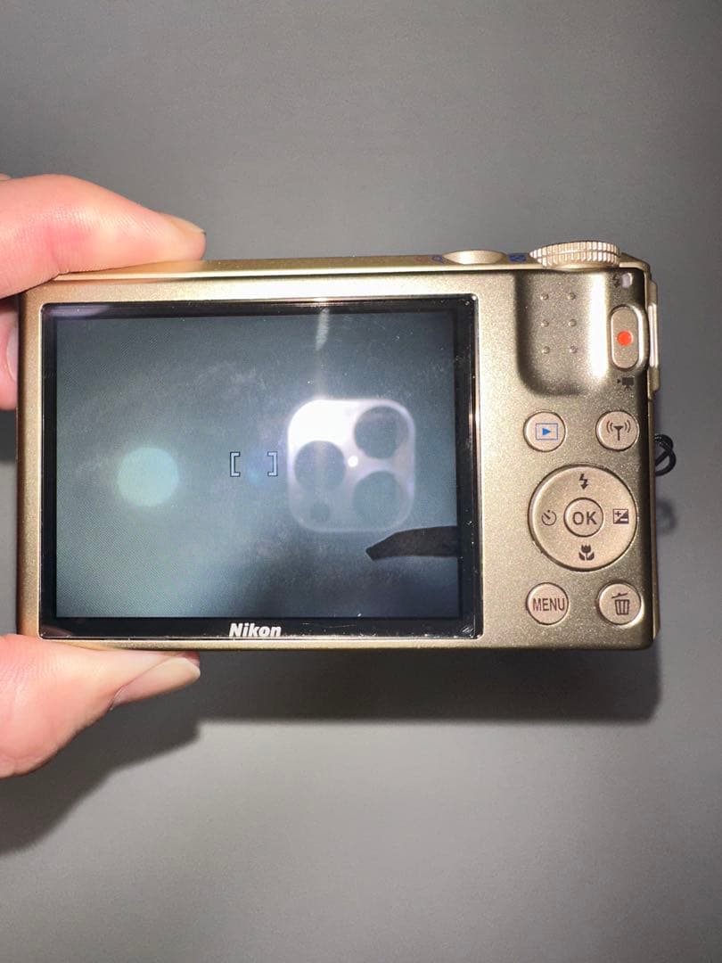 Nikon ニコン　コンパクトデジタルカメ　COOLPIX S7000 美品