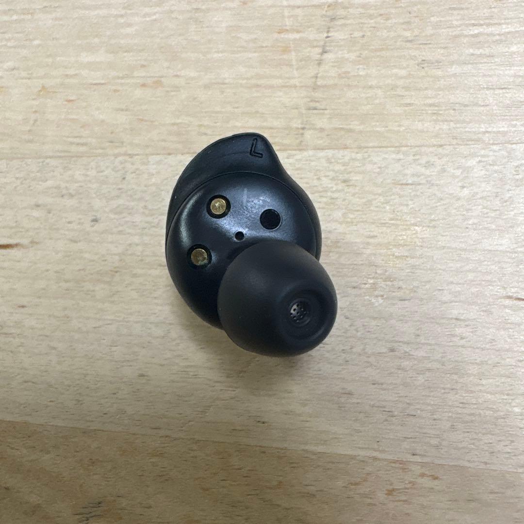 美品　BTS SAMSUNG イヤホン Buds ワイヤレス充電器
