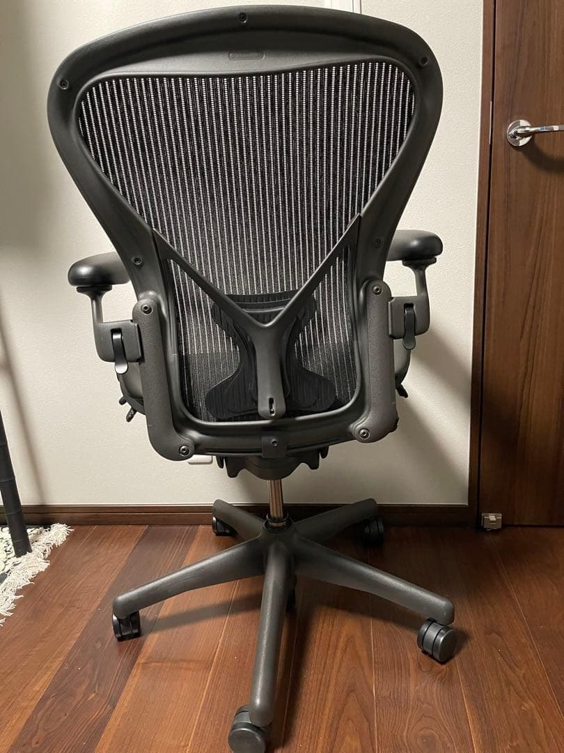 Herman Miller アーロンチェア　Bサイズ　フル装備