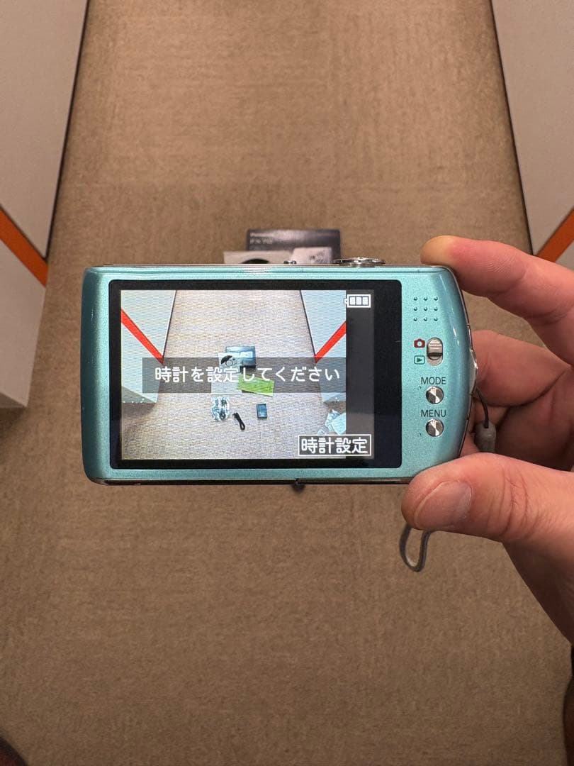 【新品同様】Panasonic LUMIX DMC-FX70 コンデジ ブルー