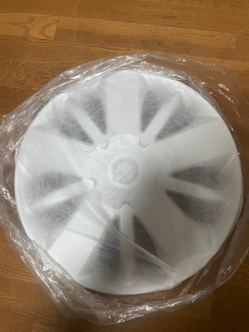 14インチ ホイール４本セット　ホイールキャップ付き