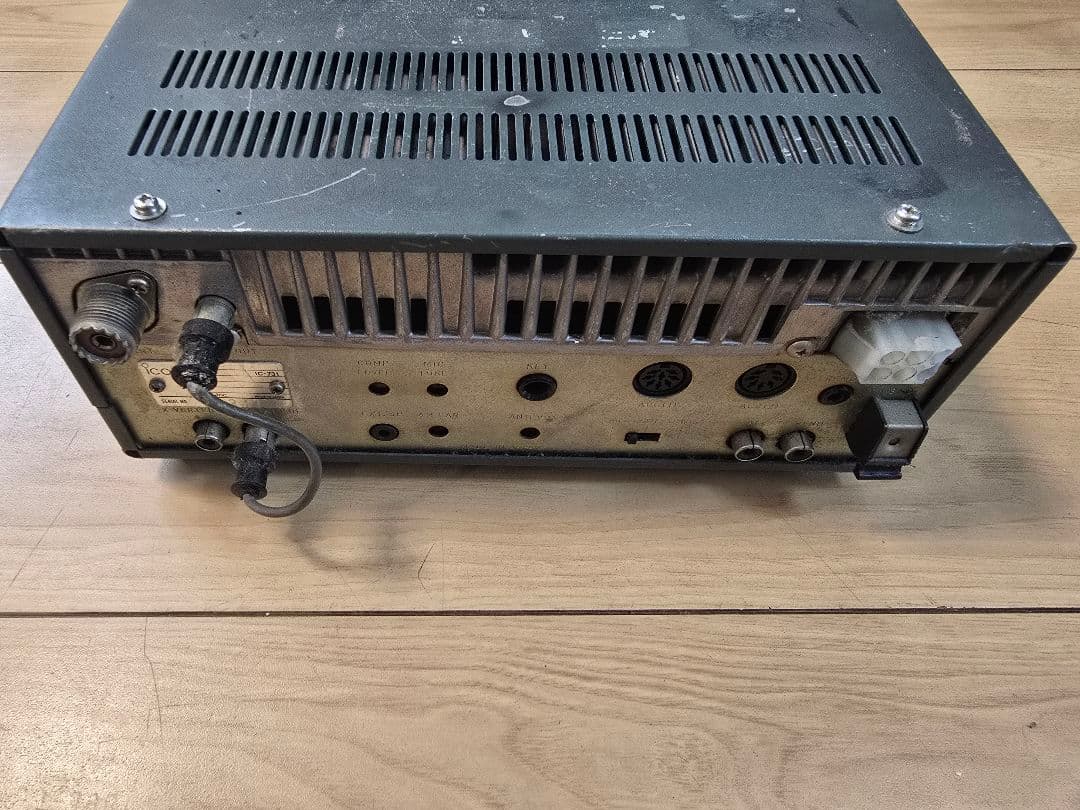 最終値下げIcom アイコム IC-731 無線機 現状品　HFトランシーバー