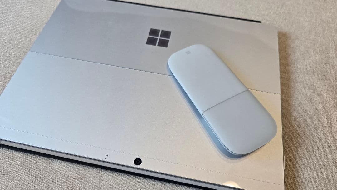 Microsoft Surface Pro 8 本体 + キーボード + マウス