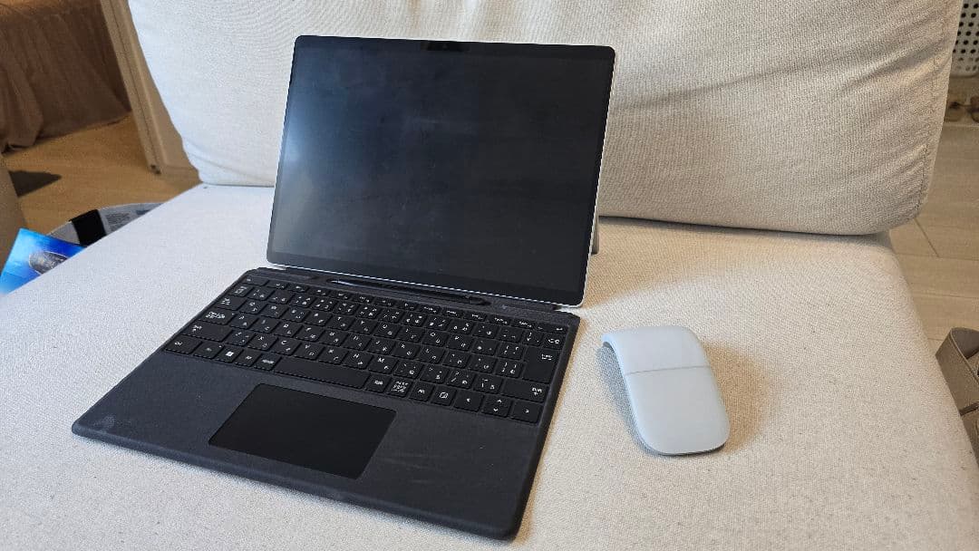 Microsoft Surface Pro 8 本体 + キーボード + マウス