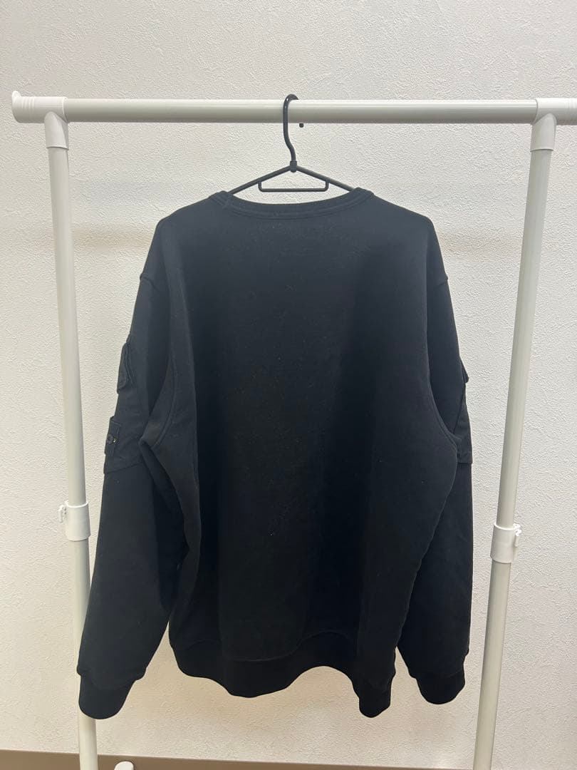 STONE  ブラック スウェットシャツ