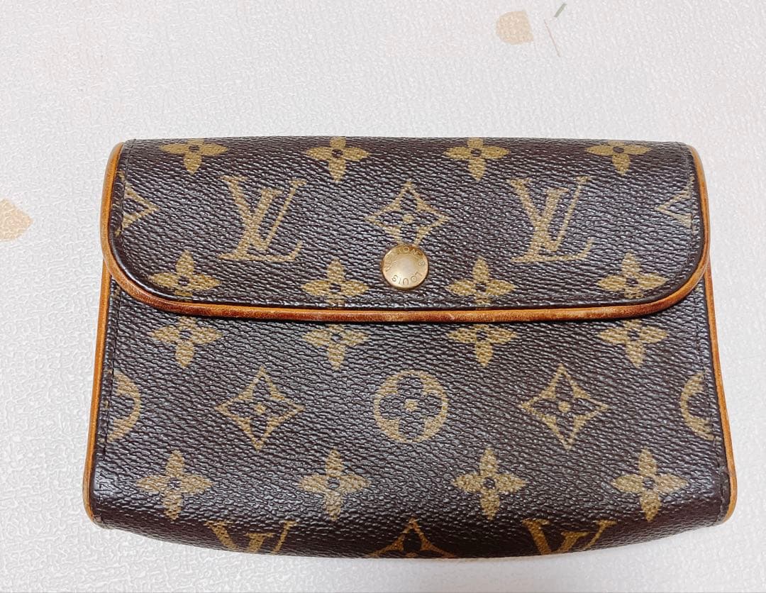 LOUIS VUITTON モノグラム ポシェットフロランティーヌM51855