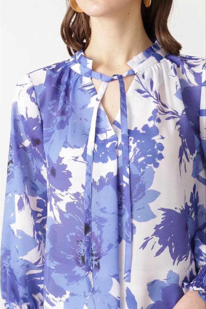 ピンキーアンドダイアン◆グラデーションフラワープリントブラウス ブルー 38