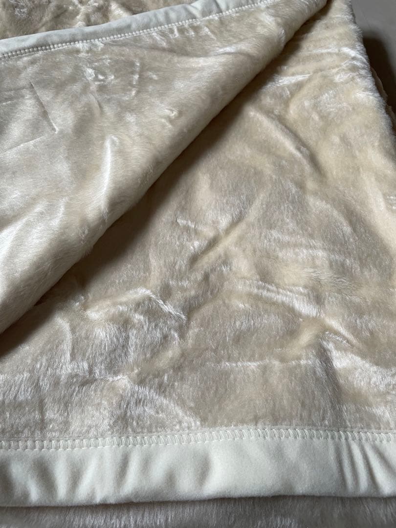 京都西川　Rose シルクブランケットローズ　140cm×200cm　絹100％