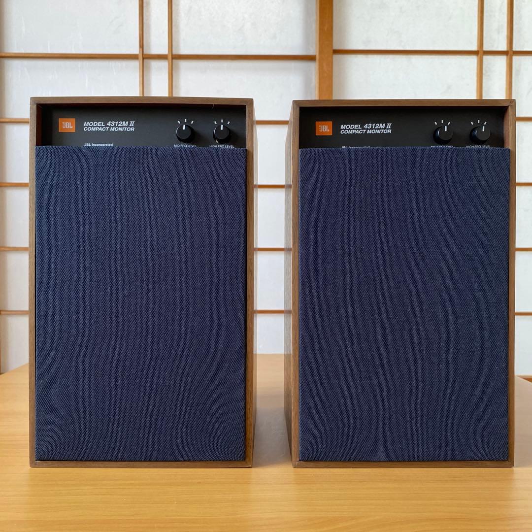 美品　JBL4312M2（ウォールナット仕様）