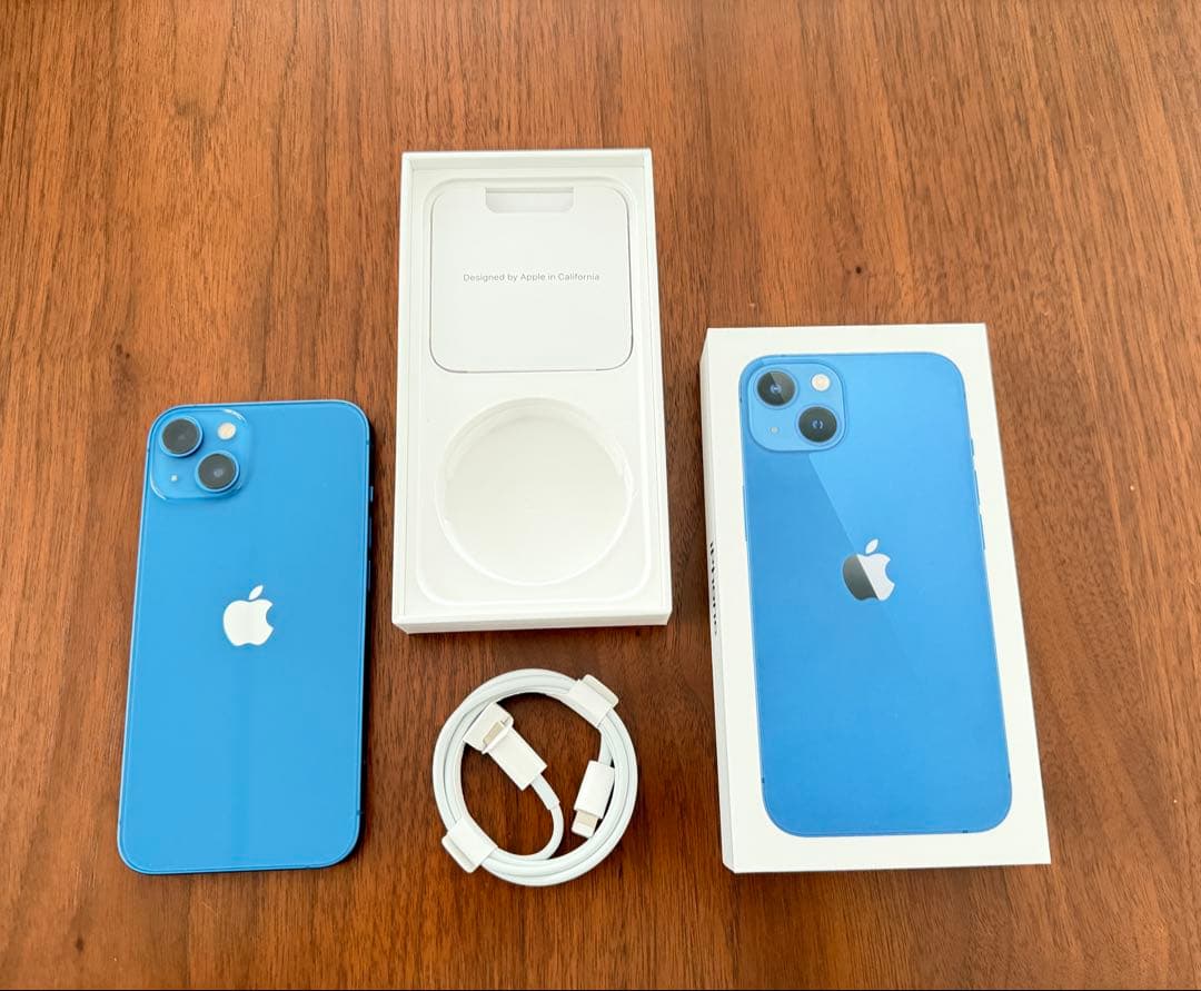 iPhone13 SIMフリー 512GB 箱＆Lightningケーブル付き