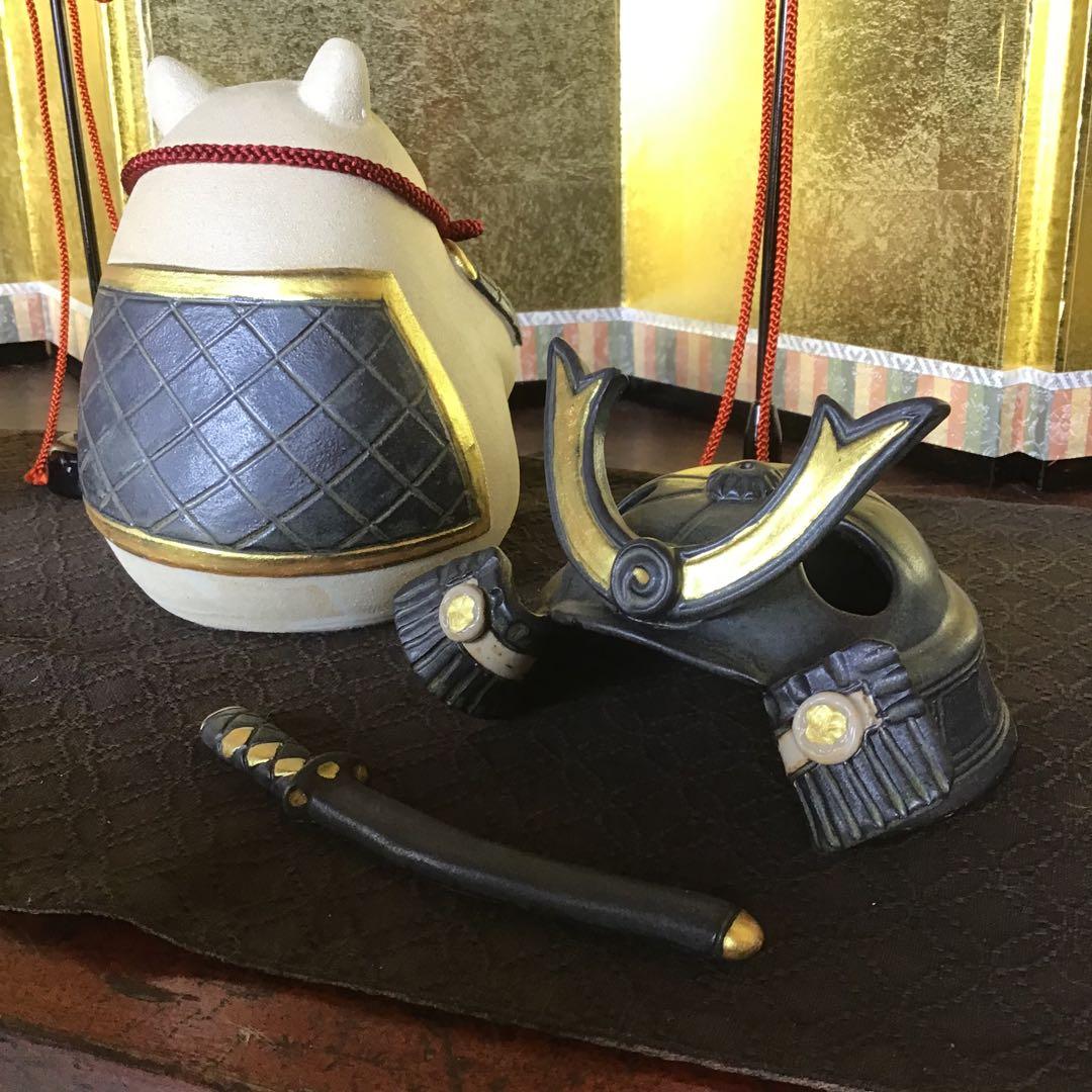 猫武将<(*ΦωΦ*)> 出陣 白猫さん［黒兜、鎧、刀］