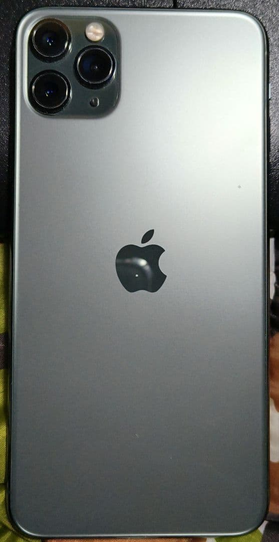 Apple iPhone 11 Pro max ミッドナイトグリーン　本体