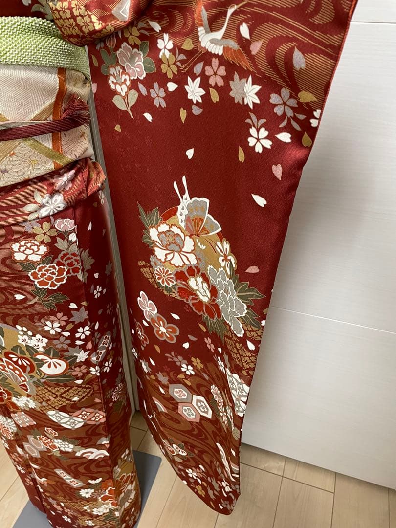 振袖 赤とグレー 古典柄　フルセット